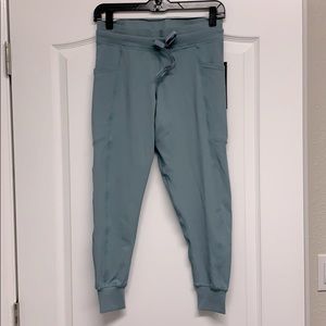 NWT!  Savvi Noor Jogger Legging